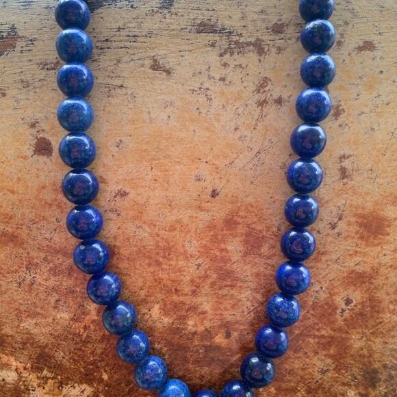 MLD Gold and Lapis Necklace - Picture 3 of 4